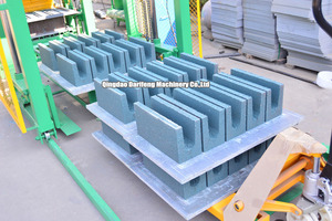 QT4-18 macchina per blocchi di cemento, - Product Image 5