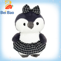 Peluche Mignonne Personnage d'Anime Pingouin Animaux Jouet en Peluche Décoration de Chambre d'Enfant Cadeau pour les Fans de Collection
