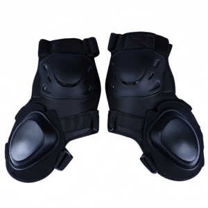 Équipement de protection moto SMR : Protection complète, blocs de glisse spécifiques à la piste, genouillères de virage – Fabricant direct - Product Image 6