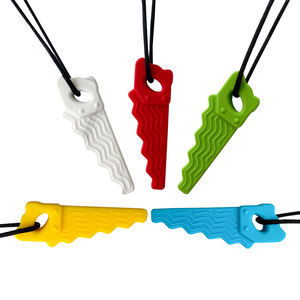 Collar mordedor de silicona con forma de diente de sierra para niños, juguete mordedor de silicona para niños con autismo, venta al por mayor - Product Image 5