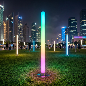Lampe de sol en PVC cylindrique à LED pour l'extérieur, pour le jardin, avec un design contemporain - Product Image 4