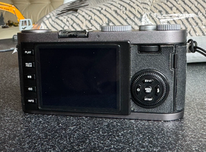 Appareil photo compact d'occasion de haute qualité Leica X1 12,2 MP pour portraits et photographie de style de vie - Product Image 4