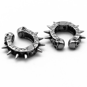 Pendientes de clip con diseño de calavera de aleación de zinc estilo punk rock Yunnique para fiesta, hombres y mujeres, clips de oreja de acero de titanio, estilo geométrico - Product Image 2