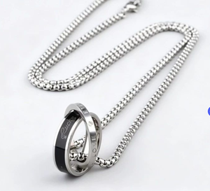 Kalung Liontin Cincin Ganda Baja Anti Karat Tahan Luntur Desain Baru Hongri, Laris Manis, Impor, untuk Pria Wanita - Product Image 1