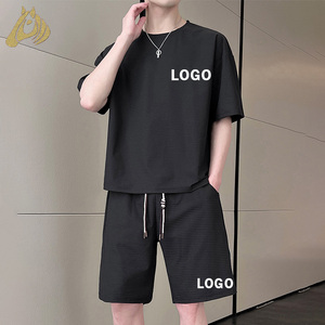 ชุดเสื้อยืดกีฬาแขนสั้นผ้าโพลีเอสเตอร์คุณภาพดี พิมพ์โลโก้ตามสั่ง สำหรับฤดูร้อน - Product Image 1