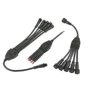 Kabel Splitter Daya Tahan Air Berisolasi PVC Inti Tembaga dengan 1 5 Output <span class=keywords><strong>2</strong></span> 3 Pin O-Ring Tertutup Sekrup untuk Lampu Sorot LED. - Product Image 1