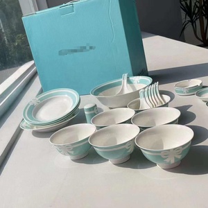 Wholesale Luxury Bone China 28-Piece Dinnerware <b>Set</b> with Plate and Bowl Dishwasher Safe Gift Box Package - Product Image 4