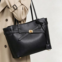 Nouveau Sac Fourre-tout Designer 2026 – Sac de Navettage Polyvalent Tendance Grande Capacité – Sac Seau Minimaliste Haut de Gamme à Bandoulière pour Femme