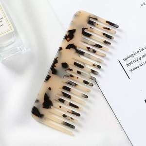 Peigne en acétate de cellulose avec dents traitées anti-statique, pour un coiffage doux des cheveux, portable et élégant - Product Image 6