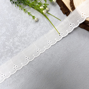 Ribete de encaje de algodón bordado al por mayor, <span class=keywords><strong>cinta</strong></span> festoneada <span class=keywords><strong>para</strong></span> ropa de bebé, vestidos, costura y manualidades DIY - Product Image 1