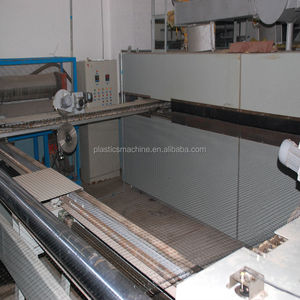 Máquina de Redes Antiaves de Un Solo Tornillo, Controlada por PLC, Línea de Producción de Alta Productividad para Malla de Plástico PP y Red Raschel - Product Image 3