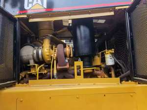 Bulldozer sobre orugas grande Caterpillar D8R con buen precio y alto rendimiento de estabilidad a la venta - Product Image 5