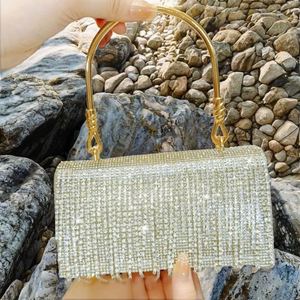 Bolso bandolera cuadrado con solapa para mujer, ligero, lujoso, impermeable y perfumado, estilo bolso de mano pequeño de cuero. - Product Image 2