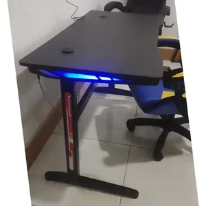 Vente en gros d'usine de haute qualité Escritorio Gamer Table <span class=keywords><strong>Bureau</strong></span> d'ordinateur de jeu <span class=keywords><strong>LED</strong></span> RVB Table de jeu - Product Image 2
