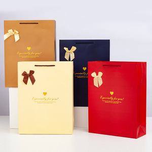 Sac en papier de mariage Festival Spot peut imprimer Logo en gros atmosphère festive sac fourre-tout rouge avec cadeau à la main bonbons - Product Image 4