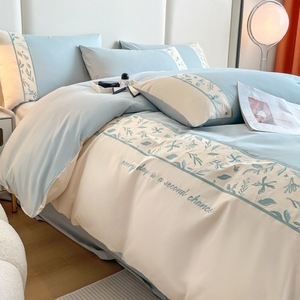 Novo 100% Longo-grampo Algodão lixado Bordado Duvet Cover Non-lint Lençóis de cama de quatro peças Conjunto com Caixa de Presente High-end - Product Image 2