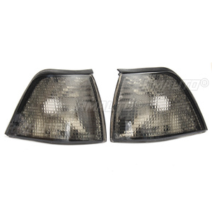 Feux de signalisation d'angle gauche et droit de voiture avec lentilles 4 couleurs pour BMW Série 3 E36 4 portes 1992-1998 63138353279/63138353280 - Product Image 6