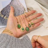Collier pendentif en acier inoxydable plaqué or 18 carats avec pierre naturelle verte pour femme, style vintage, forme goutte d'eau, vente en gros OEM