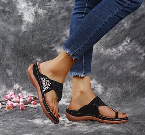 Chanclas de verano de alta calidad para mujer, sandalias de moda para mujer, zapatos de bomba, Sandalias planas transpirables con plataforma de playa, fábrica de China - Product Image 3