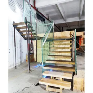 高品质低价浮动楼梯设计师大理石踏板黑色金属方形楼梯扶手