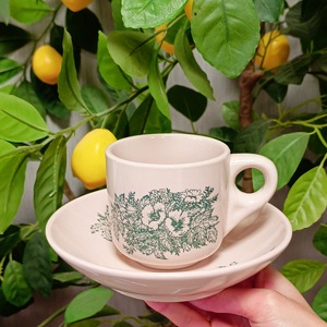Juego <span class=keywords><strong>de</strong></span> Taza y Platillo <span class=keywords><strong>de</strong></span> Cerámica con Diseño Floral Clásico Vintage, Taza <span class=keywords><strong>de</strong></span> Té Estilo Malasio Resistente a Altas Temperaturas, Ideal para Regalo - Product Image 4
