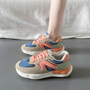 Nouvelles chaussures d'été 2025 pour femmes, chaussures de course décontractées à semelle épaisse et bout rond, chaussures polyvalentes pour étudiants - Product Image 1
