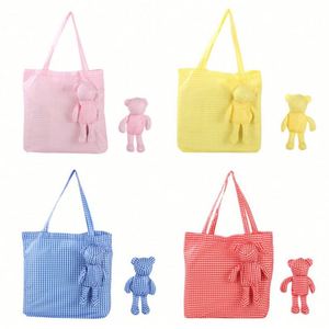Sac fourre-tout pliable en tissu imperméable à carreaux avec motif ours, idéal pour le shopping et le rangement - Vente en gros - Product Image 1
