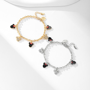 Bracelet à breloques Mickey et Minnie, style dessin animé, pierre naturelle, fer et cuivre doré, best-seller transfrontalier Europe-Amérique - Product Image 1