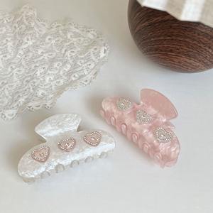 ที่หนีบผมอะซิเตทสีชมพูหรูหราแบบเกาหลีที่หนีบผมแวววาวทำจากพลอยเทียมรูปหัวใจสำหรับสาวๆ - Product Image 3