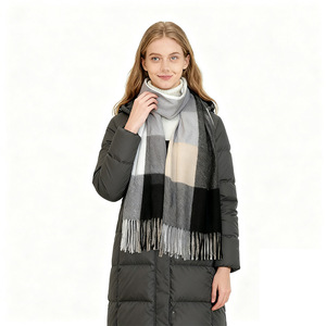 Bufanda de Cachemira con Diseño Minimalista a Cuadros, Directo de Fábrica, para un Estilo Diario en Invierno - Product Image 3