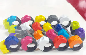 Direkte Kunststoff-Metall-Hunde trainings pfeifen Einstellbarer Schallwellen-Hundetraining-<span class=keywords><strong>Clicker</strong></span> für präzise Trainings signale - Product Image 3