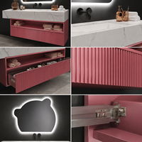 Meuble-lavabo flottant rose cannelé de luxe moderne avec lavabo, miroir LED irrégulier, armoire murale et étagère ouverte pour projets hôteliers