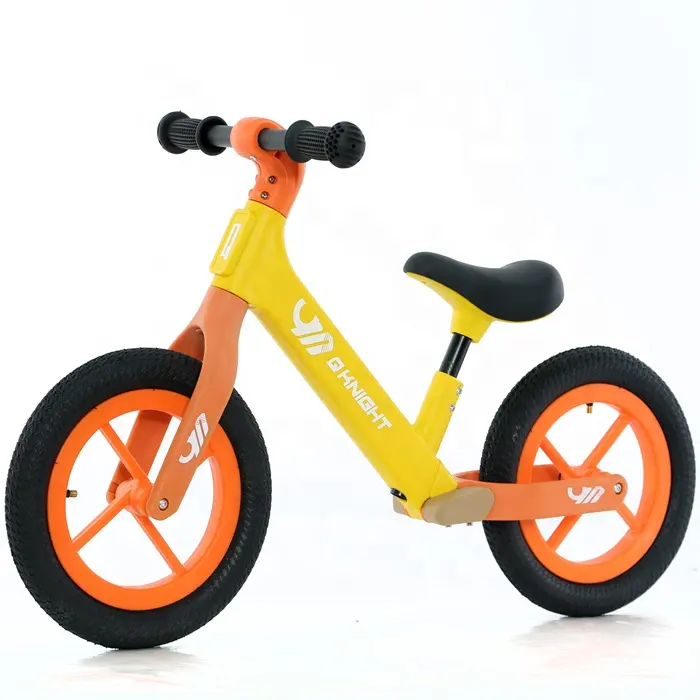 उच्च गुणवत्ता वाले सस्ते नायलॉन सामग्री फ्रेम के बिना 12 इंच संतुलन बाइक pedals खेल बच्चों के लिए संतुलन बाइक