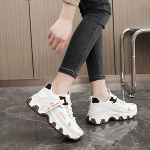 Q7822 Nouvelle Tendance Baskets <span class=keywords><strong>de</strong></span> Marche pour <span class=keywords><strong>Femme</strong></span> <span class=keywords><strong>Chaussures</strong></span> <span class=keywords><strong>de</strong></span> Sport Décontractées Respirantes à Semelle Compensée - Product Image 3
