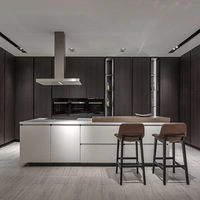 Meubles de cuisine modulaires finition brillante, design moderne, surfaces durables, écologiques, marbre élégant, appartements, villas, intérieur de maison