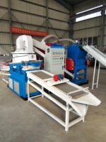 Meilleure qualité 1 tonne Bare Bright Scrap Copper Wire Cable Dénudage Recyclage Granulateur Machine à vendre