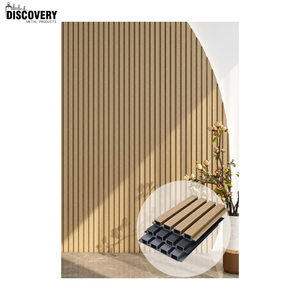 Panneau mural <span class=keywords><strong>en</strong></span> grain de <span class=keywords><strong>bois</strong></span> naturel revêtement mural <span class=keywords><strong>en</strong></span> composite WPC imperméable classique extérieur hôtel ignifuge ménage - Product Image 6