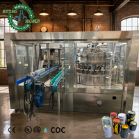 Ligne de mise en conserve de boissons gazeuses au design compact 8000 CPH, pour canettes de 0 à 500 ml avec sécheur par soufflage pour le remplissage de canettes en aluminium en usine de brassage