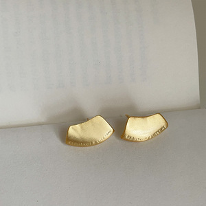 Pendientes de Mujer Modernos, Chapados en Oro de 18K, de Latón Relleno de Oro, Impermeables, con Diseño Geométrico y Engaste de Bisel, para Regalo - Product Image 5