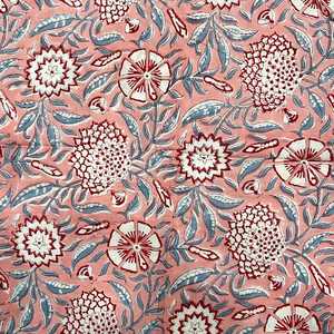 Tissu en voile de coton non tissé botanique Peach |   Respirant, léger, fabriqué à la main en Inde |   Tissu en coton à motif floral pêche de 44 pouces de large - Product Image 2