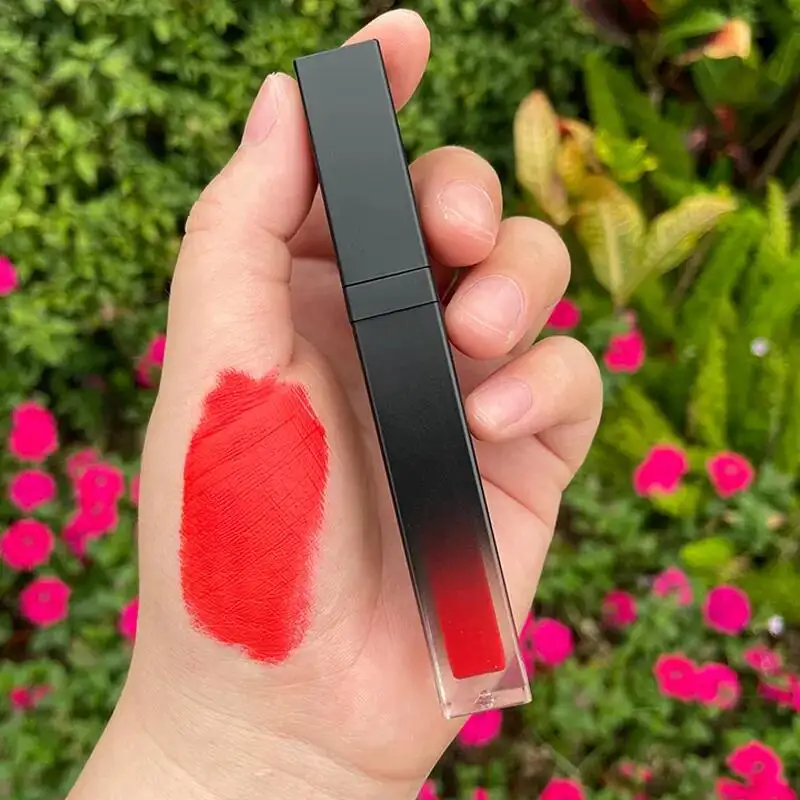 Custom Make-Up Lipsticks Veganistische Matte 24 Uur Vloeibare Lippenstift Private Label Langdurige Waterdichte Lippenstift