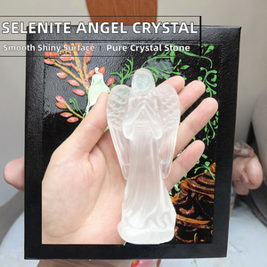 Vente en gros de pierres de guérison en sélénite naturelle Kindfull Crystal, artisanat en cristal, pierres polies sculptées, cristal de quartz de 12 cm, tendance - Product Image 2