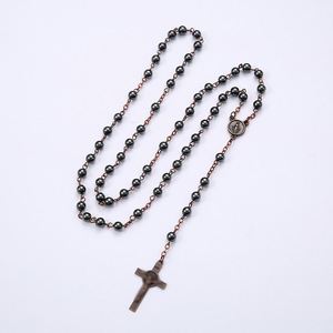 Collier croix style euro-américain, punk rock, chaîne de perles de chapelet en pierre noire, pendentif gothique sombre - Product Image 4