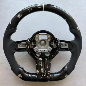 Volante de fibra de carbono con patrón especial adecuado para <span class=keywords><strong>BMW</strong></span> F30 F10 M5 F90 F20 X5 X6 X6M E71 E46 M3 E39 E60 E92 M4 G20 G30 - Product Image 1
