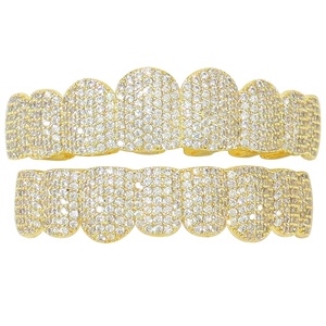 Bijoux de corps Hip-Hop en zirconium plaqué or à huit dents, style électrolytique, tendance, populaire pour Halloween, vente transfrontalière - Product Image 4