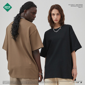 เสื้อยืดแขนสั้นทรงหลวม แบรนด์เทรนดี้ 305 กรัม สำหรับผู้ชาย สีเอิร์ธโทน FOG ผ้าฝ้าย 100% - Product Image 1