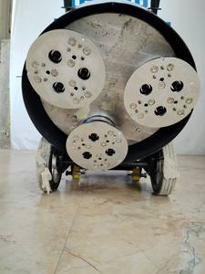 Pulidora planetaria de 9 cabezales monofásica 550 para terrazo, mármol y epoxi, máquina de pulido y desbaste de suelos con motor de engranajes para hormigón - Product Image 3