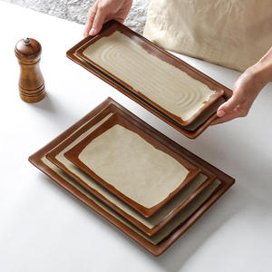 Ensemble <span class=keywords><strong>de</strong></span> vaisselle en mélamine beige durable avec <span class=keywords><strong>assiettes</strong></span> carrées et rondes, et tasses à bord brun – Idéal pour restaurant, voyage, famille - Product Image 3
