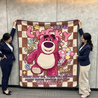 Couverture en flanelle imprimée ours fraise rose mignon, motif à carreaux Toy Story 3, couverture Disney Lotso Huggin' Bear pour canapé