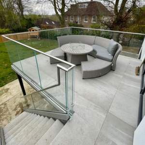 Designs de balustrades de balcon en verre - Product Image 5